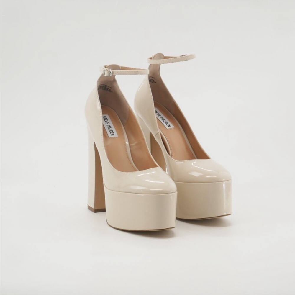 Steve Madden platform pump heel, skyrise platform